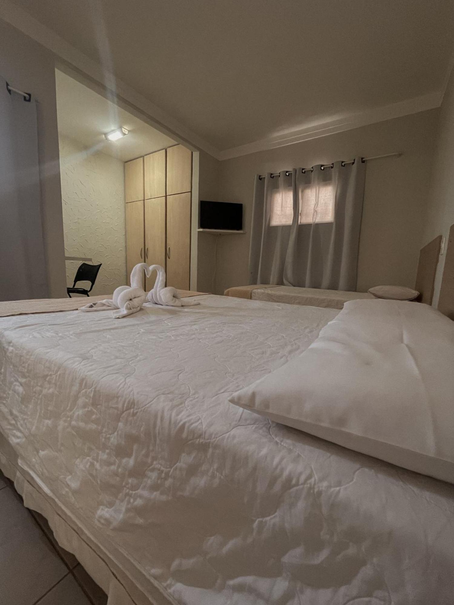 Big Hotel Araguari Bagian luar foto